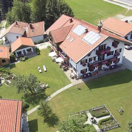 Lechner Guest house